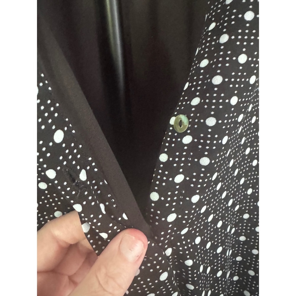 Les Serein Black & White Polka Dot Long Sleeve Dress
Size XL - Picture 6 of 10